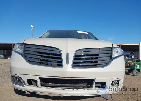 2019 Lincoln Mkt Reserve from USA, damaged, VIN 2LMHJ5AT5KBL02004